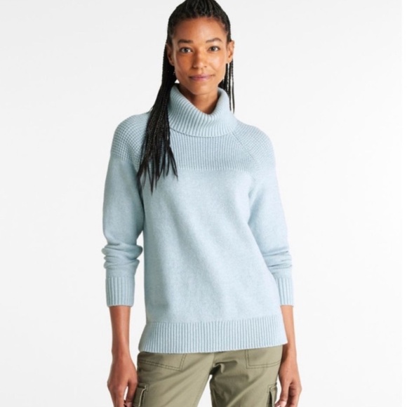 L.L. Bean Cream Knit Sweater - Picture 2 of 12